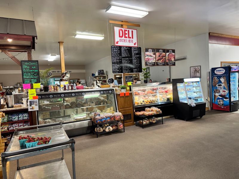Order The Sandwich Before You Grab A Cart