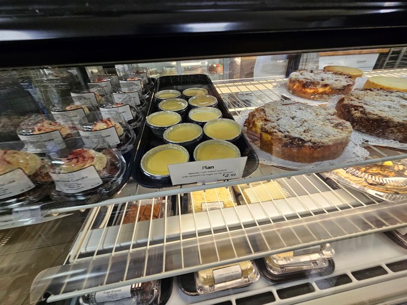 Sfogliatelle, Napoleons, And A Pastry Case Worth Studying