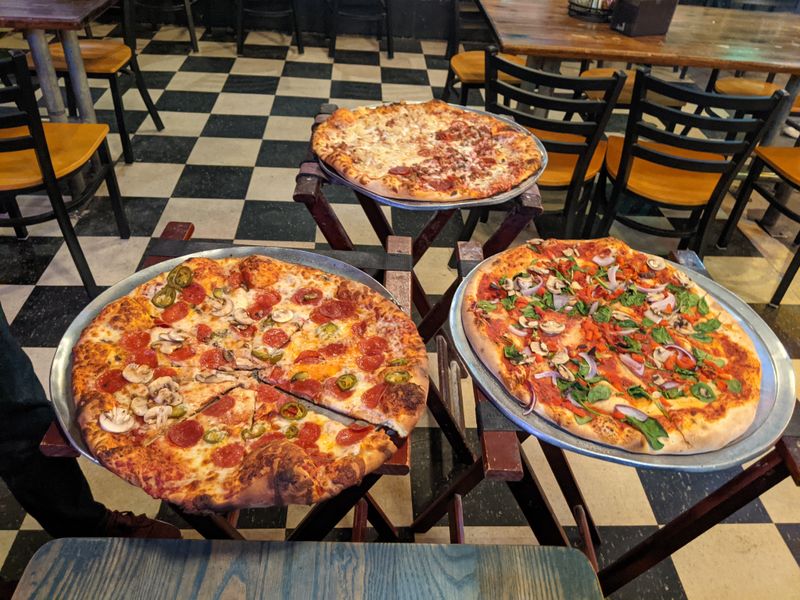 Momo's Pizza — Tallahassee
