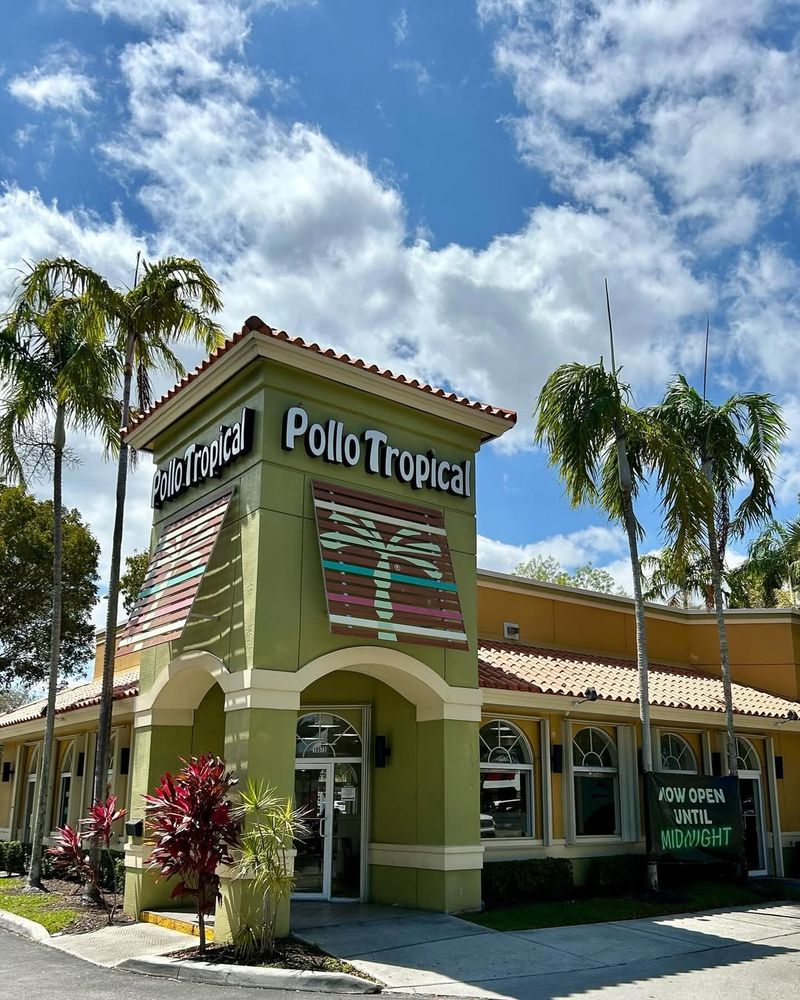 Pollo Tropical