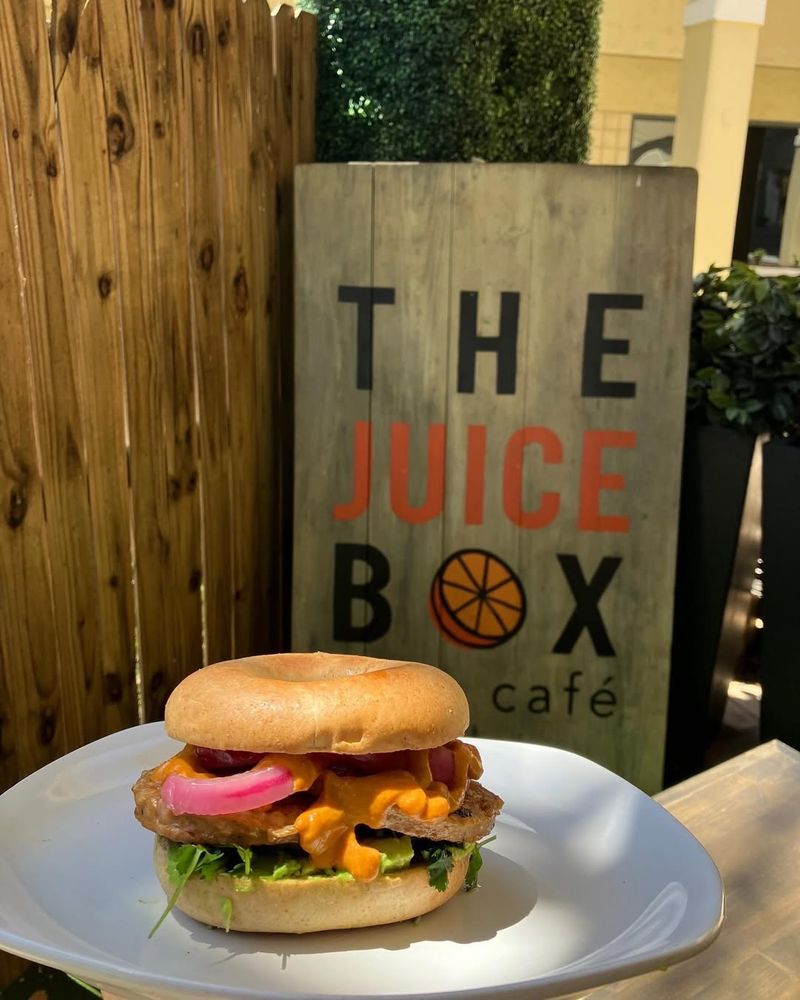 Seasoned Green – Tampa, FL