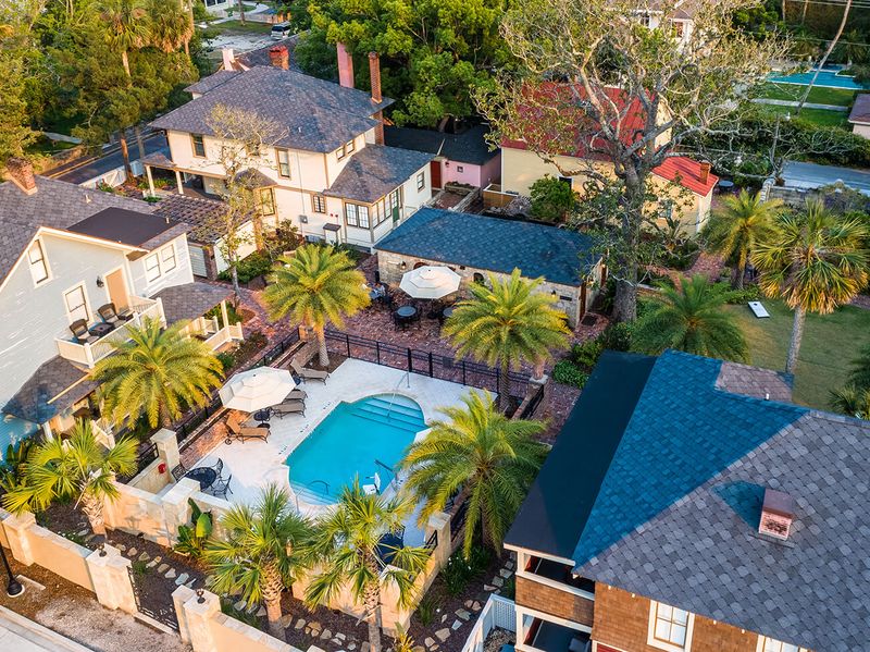 The Collector Luxury Inn & Gardens – St. Augustine