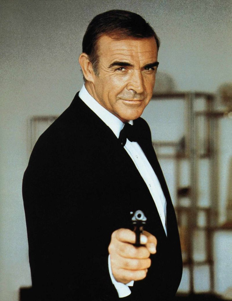 Sean Connery – James Bond (James Bond)