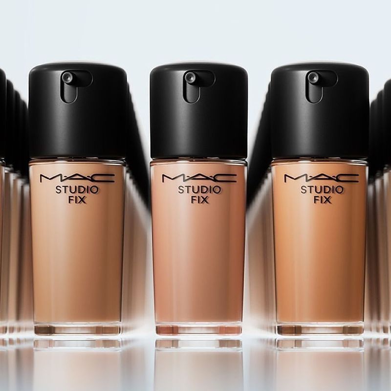 MAC Studio Fix Fluid SPF 15 Foundation