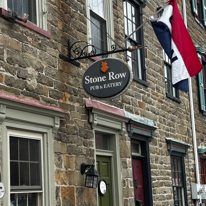 Stone Row Pub And Eatery