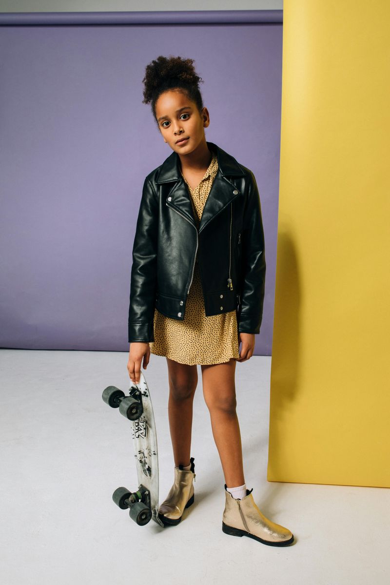 Fast Fashion Trends vs. Practical Hand-Me-Downs
