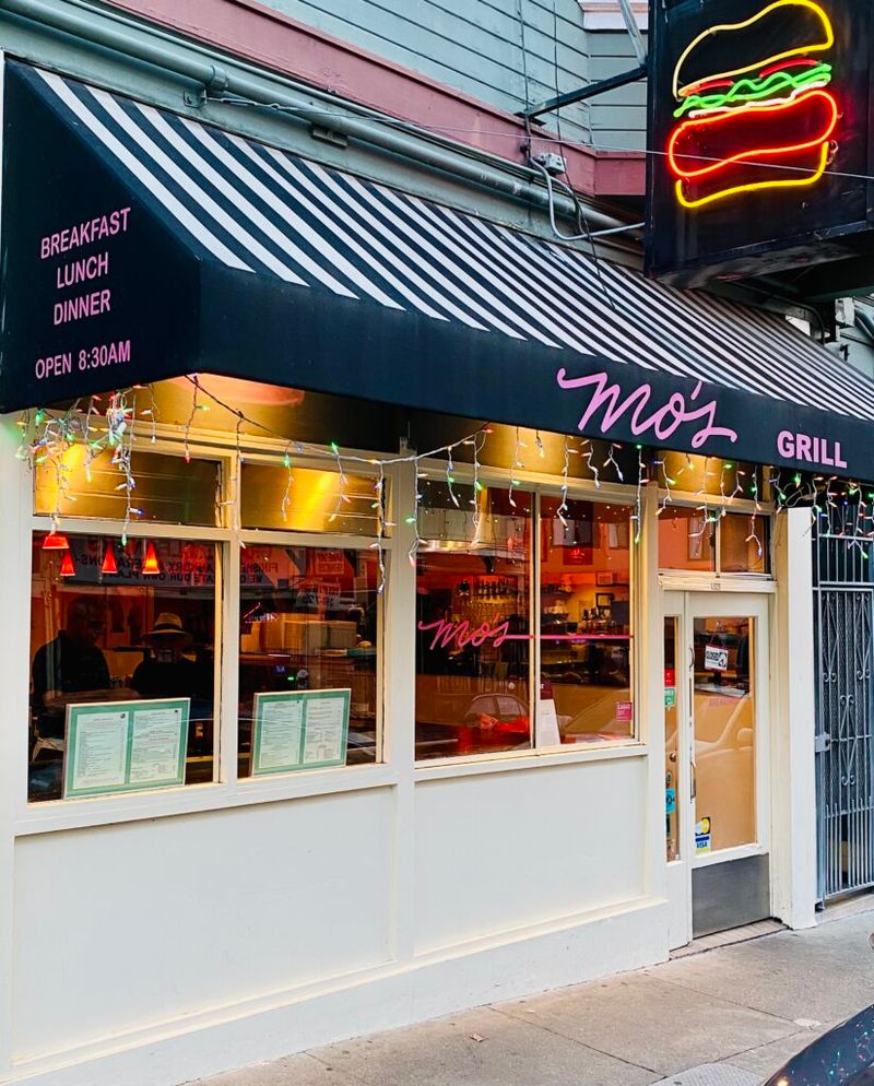 Mo's Grill