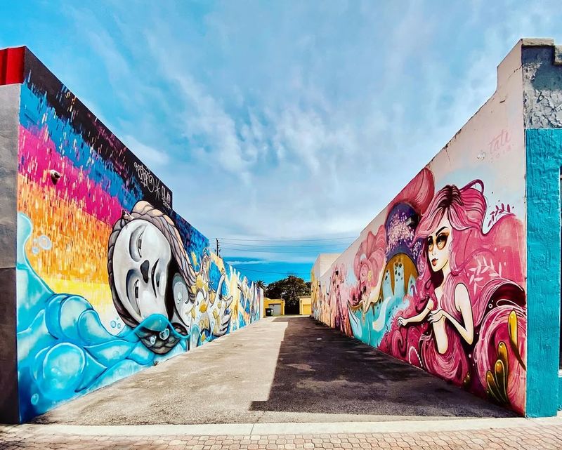 Downtown Hollywood Murals – Hollywood