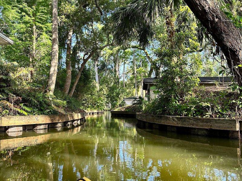 Admire Stunning Lakeside Architecture