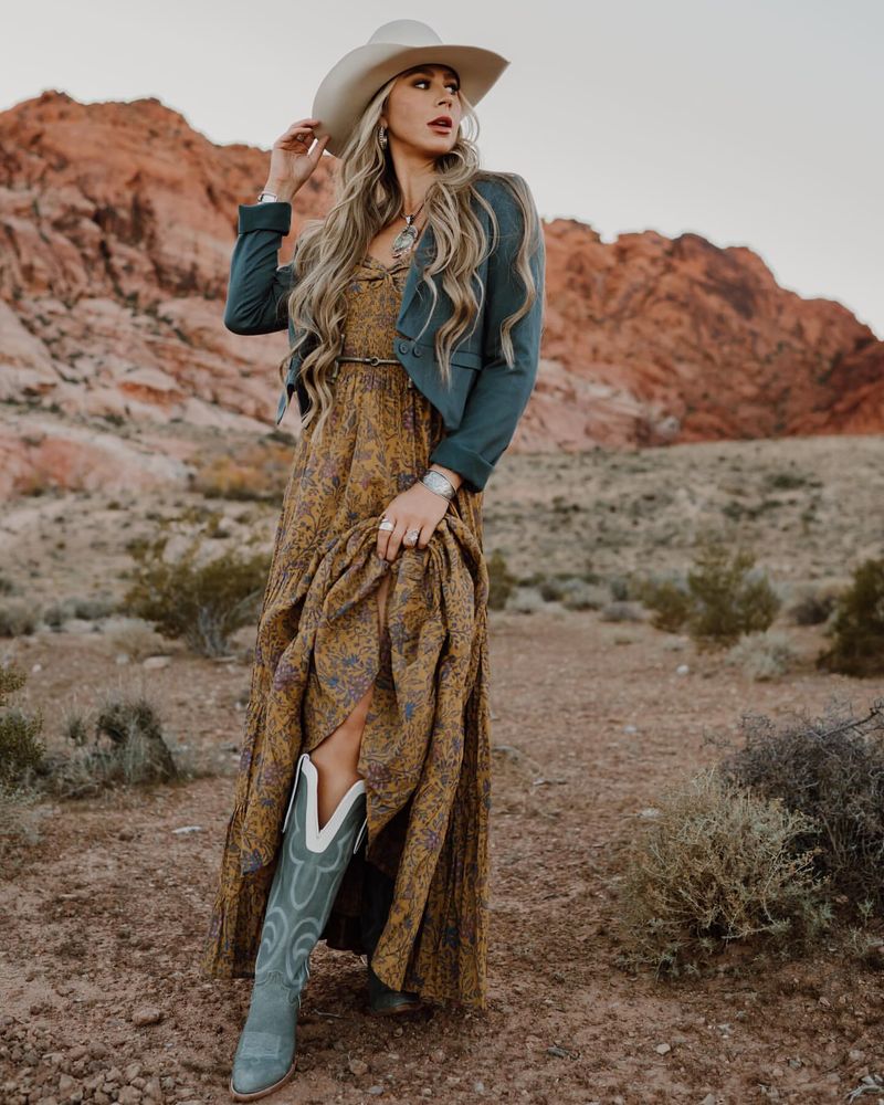 13 Fashion-Forward Ways To Wear Cowboy Boots