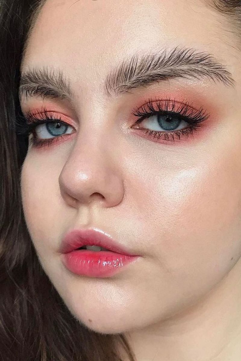 10 Insane Makeup Trends You Won't Believe EVER Made It to the Spotlight