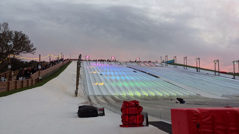 Best Times to Go (and What the Crowd Is Like)