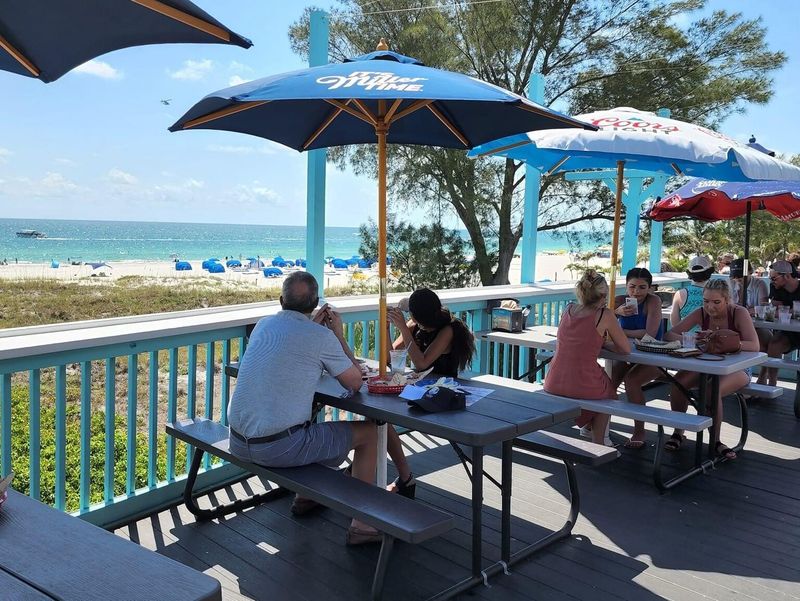 Crabby Bill's — St. Pete Beach