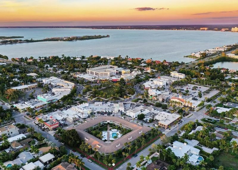 Explore St. Armands Circle