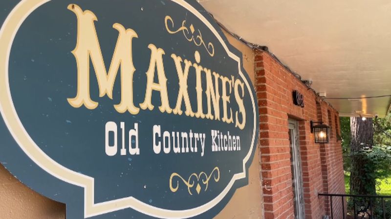 Maxine's Old Country Kitchen