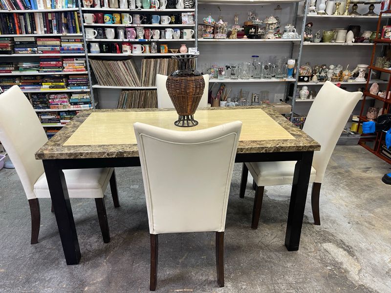 AZ Thrift LLC (Kissimmee)