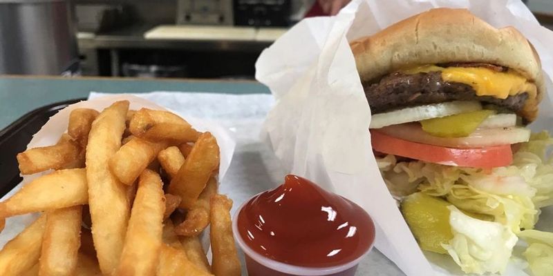 Giant Hamburgers, Mesa