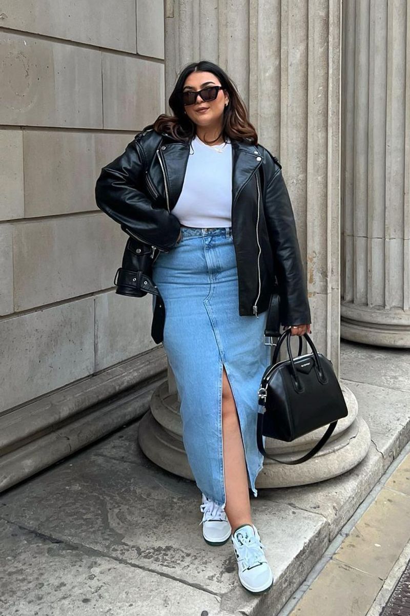 How the Denim Skirt Trend Is Making Fashion Simpler (And Way More Stylish)!