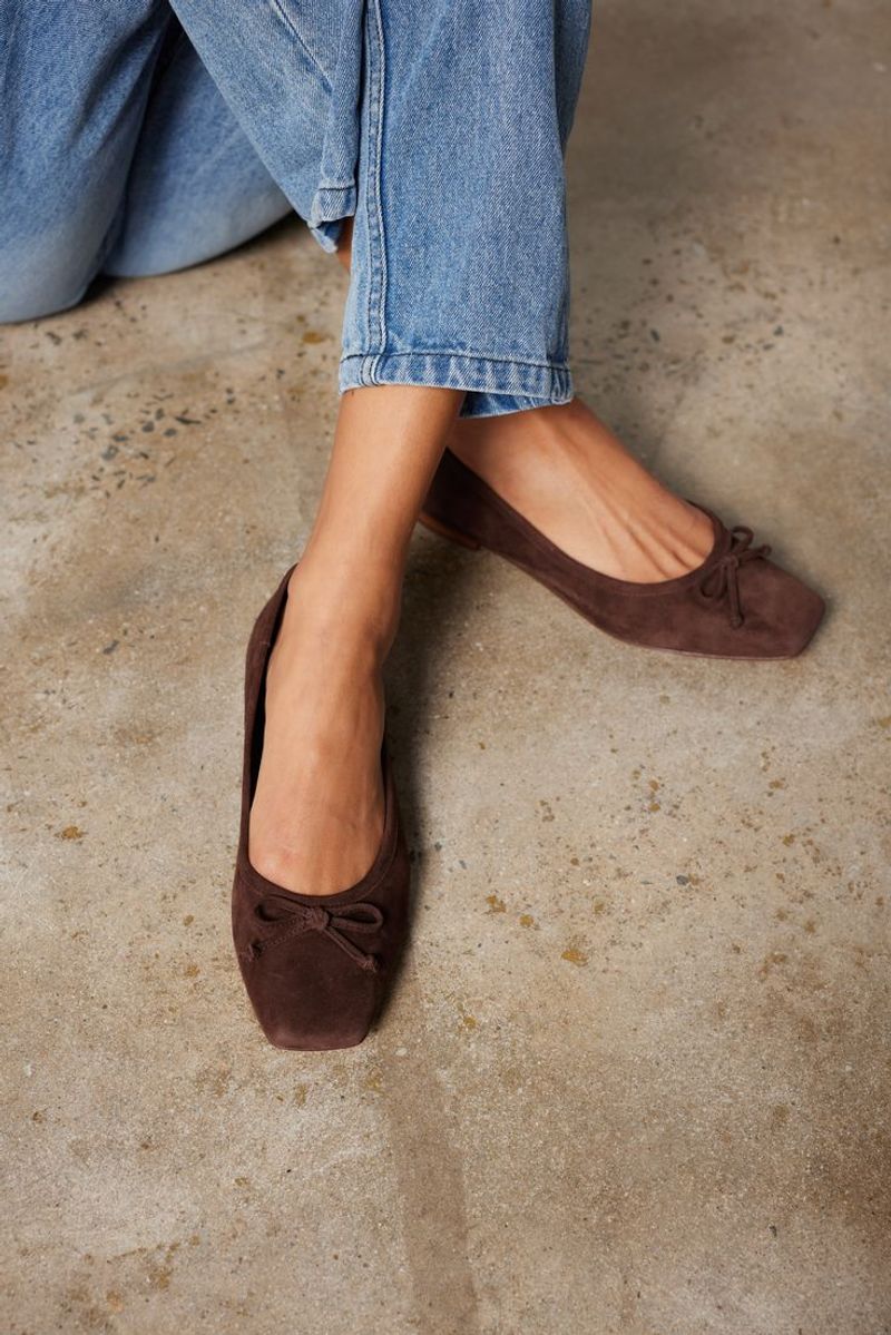 7 Must-Have Shoes to Match Your Chocolate Brown Aesthetic, For Women