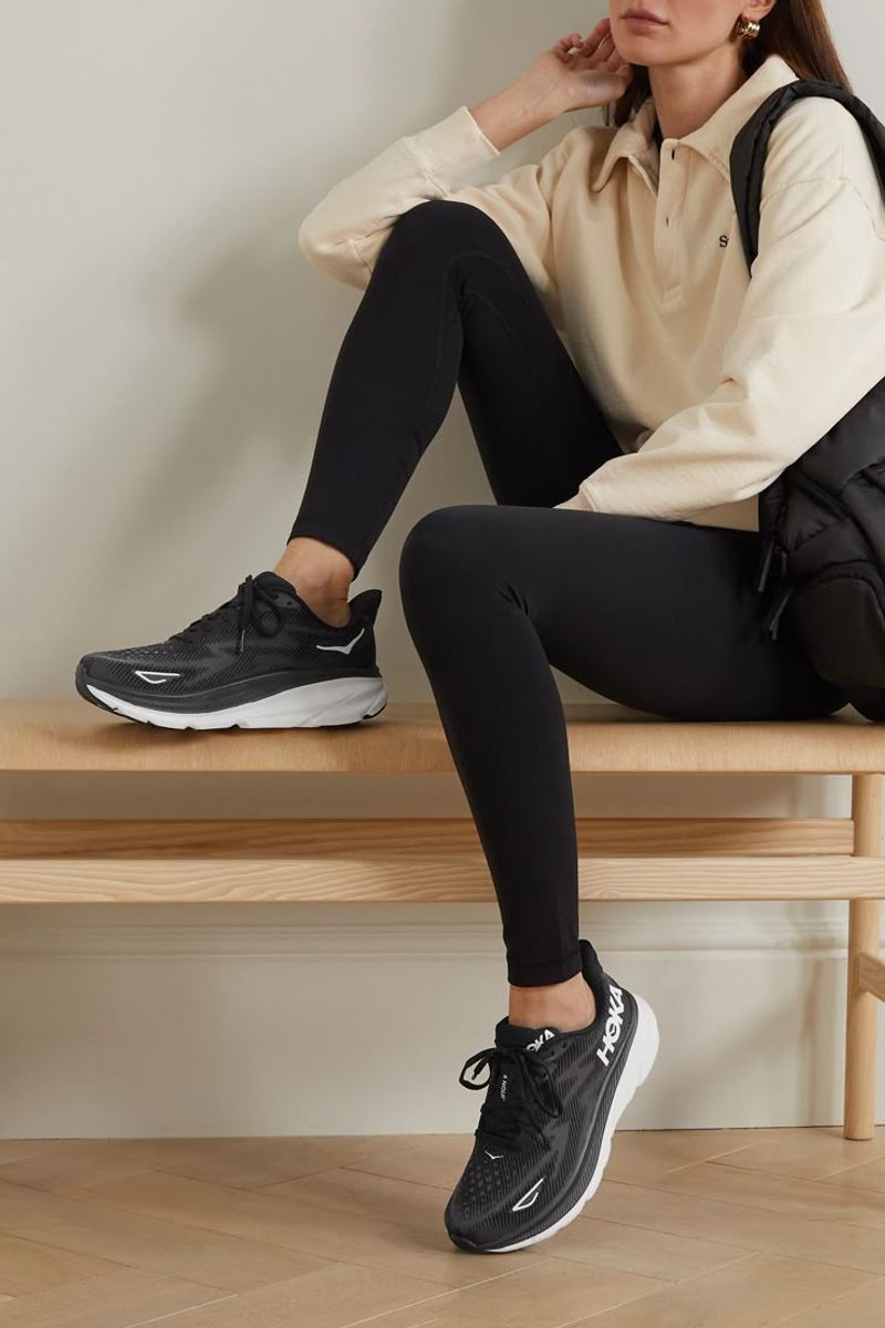 Hoka Clifton 9