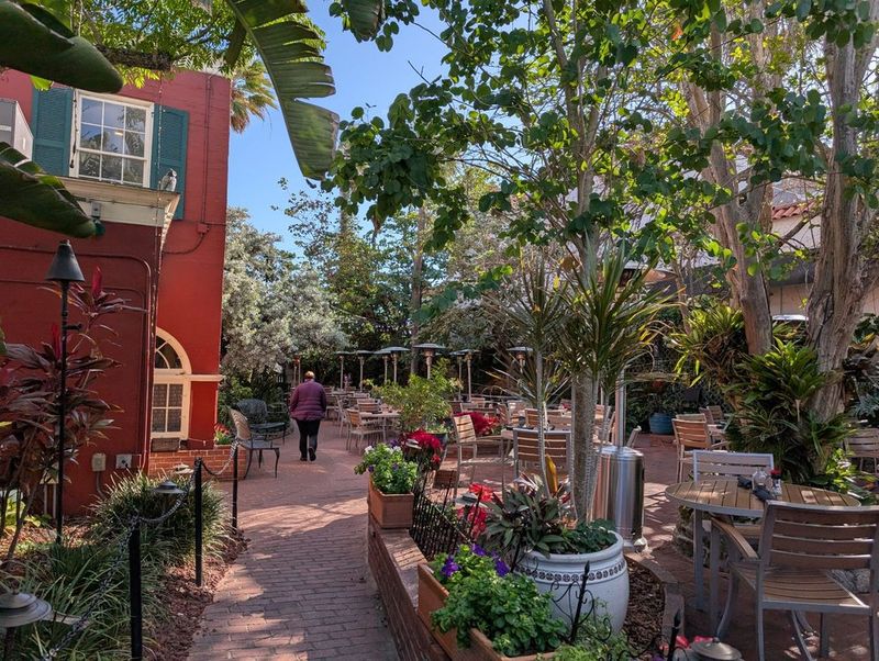 Harry's Seafood Bar & Grill – St. Augustine