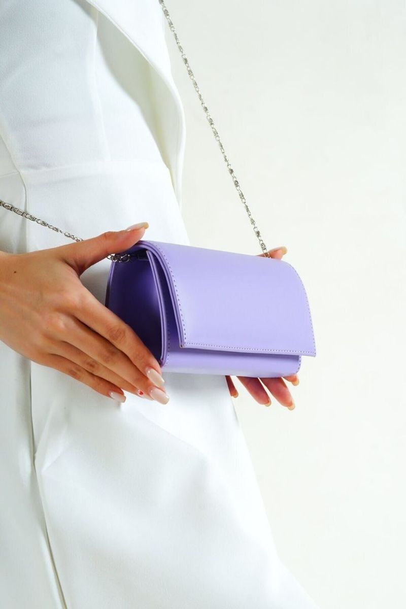 Chic Clutch