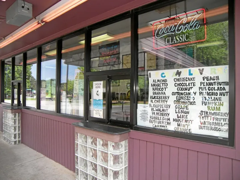 Happy Daze Dairy Bar, Nesbit