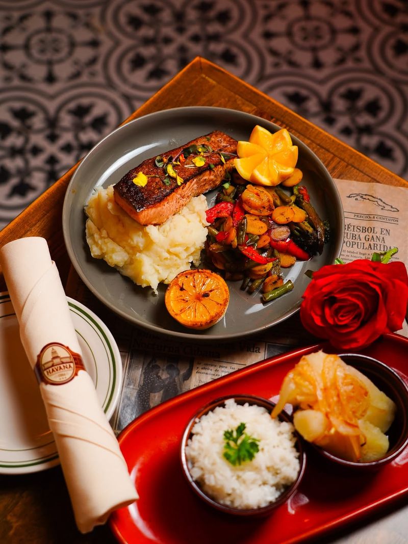 Casa Cubana Restaurant & Live Music – Miami Beach, FL