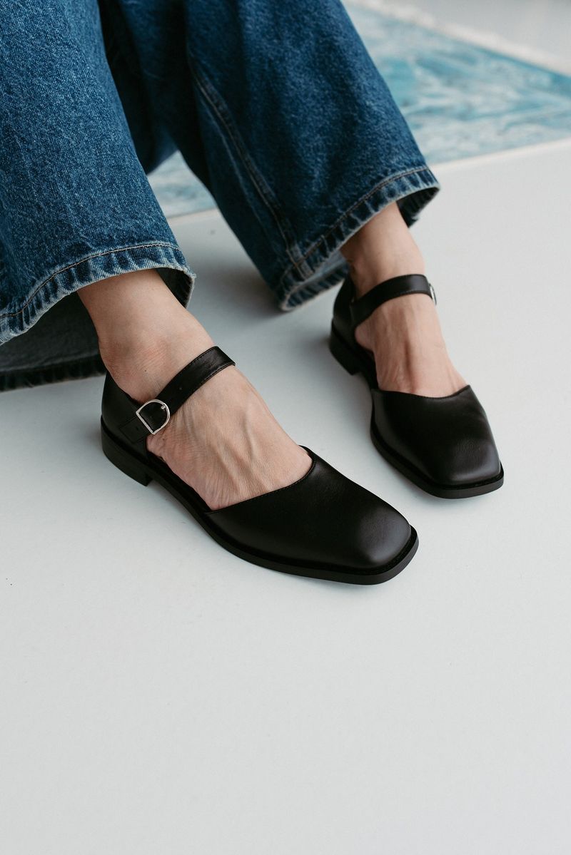 Square-Toe Mary-Jane