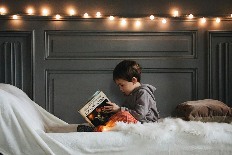 Keep the Bedroom Calm and Cozy
