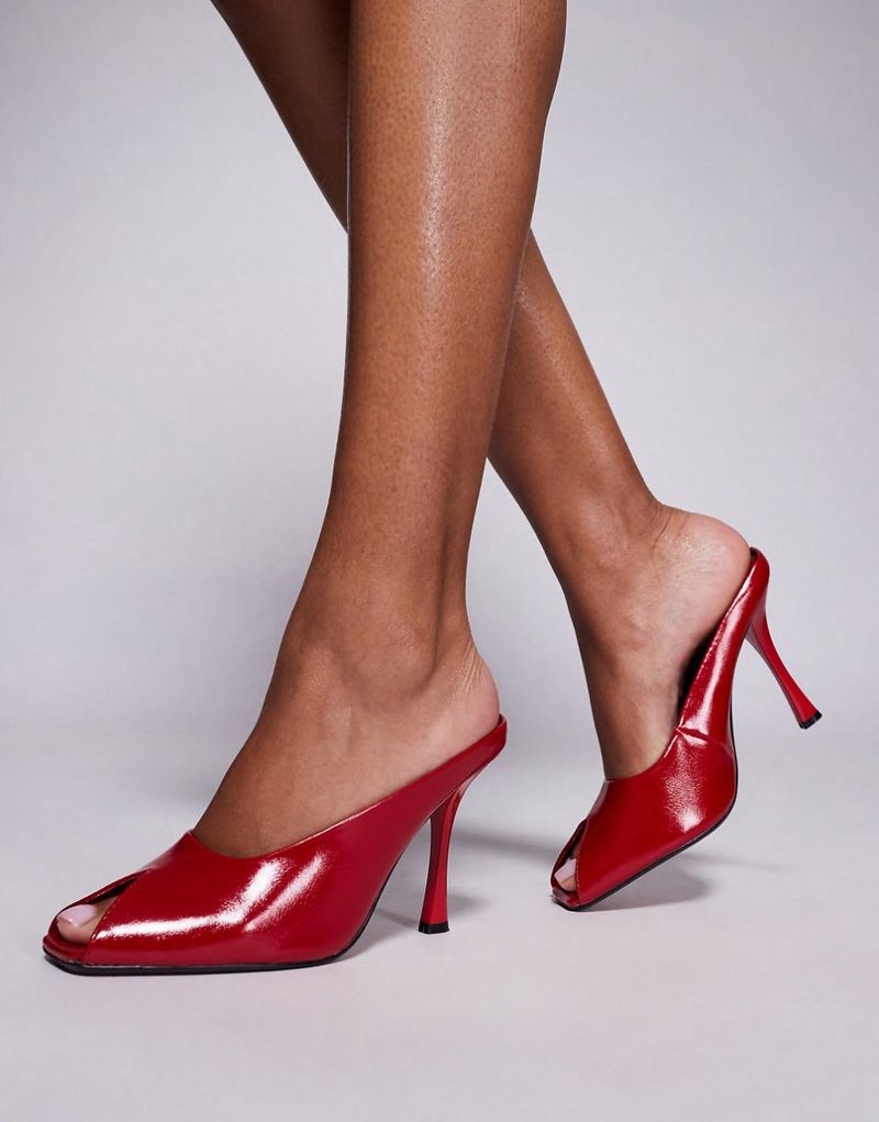 Peep-toe heels