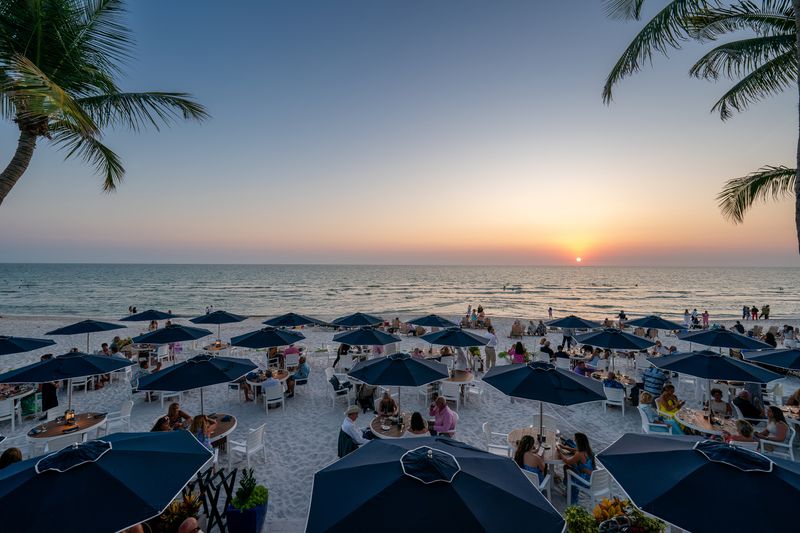 The Turtle Club – Naples