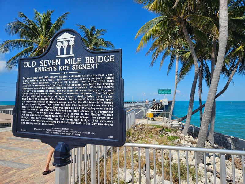 Seven Mile Bridge Viewpoint