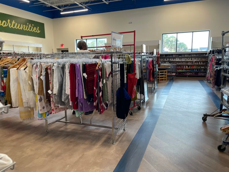 Goodwill – Orange Blossom Trail (Orlando)