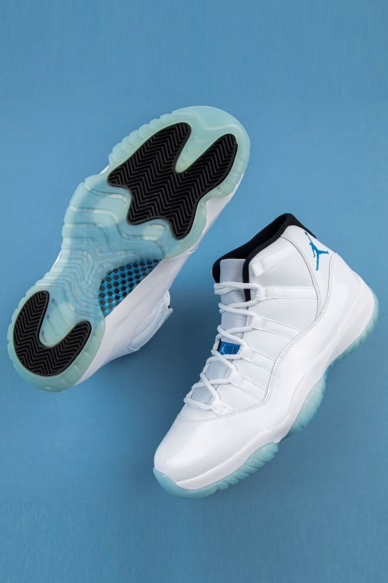 Air Jordan 11 'Columbia'