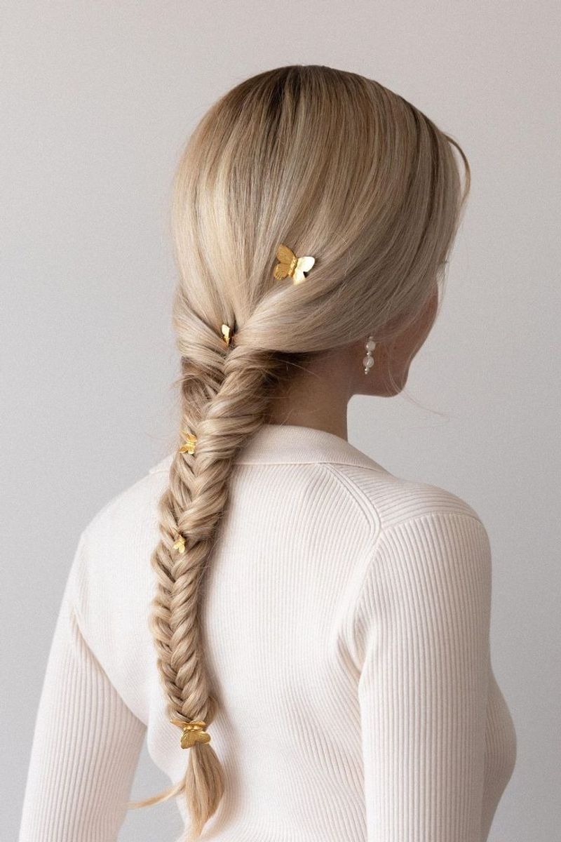 Simple Fishtail Braid