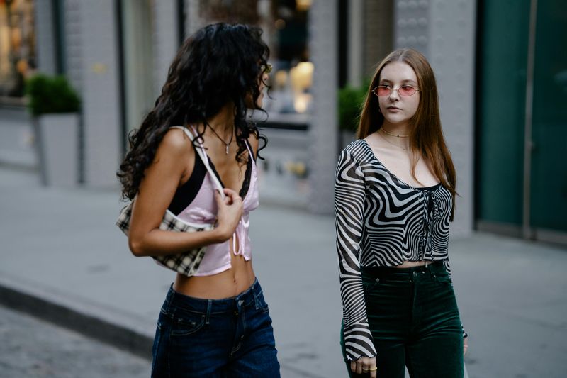 Low-Rise Jeans