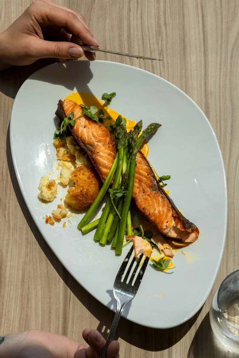 Salmon and Asparagus Foil Packets