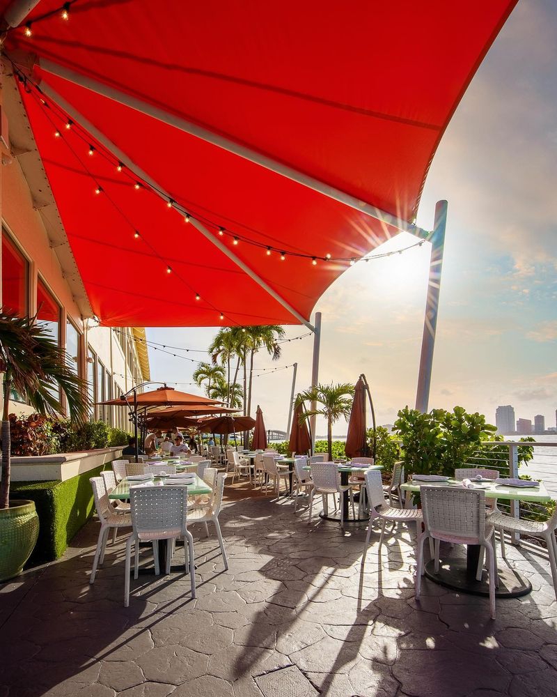 Rusty Pelican (Key Biscayne)