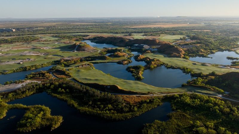 Play Scotland-style golf on windswept dunes