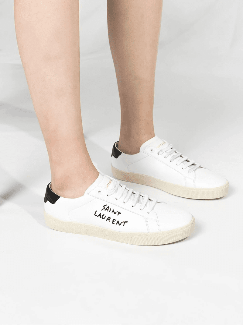 Saint Laurent Court Classic SL/06