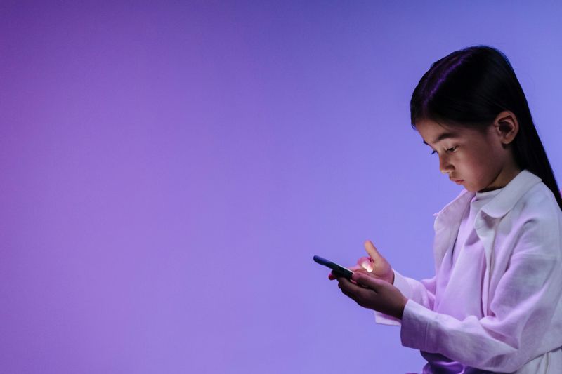 Texting Replaces Face-to-Face Chats