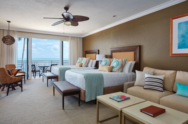 Where to Stay for Peak Island Vibes