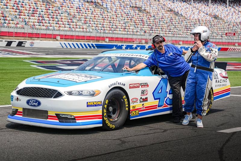 Daytona International Speedway NASCAR RACING EXPERIENCE