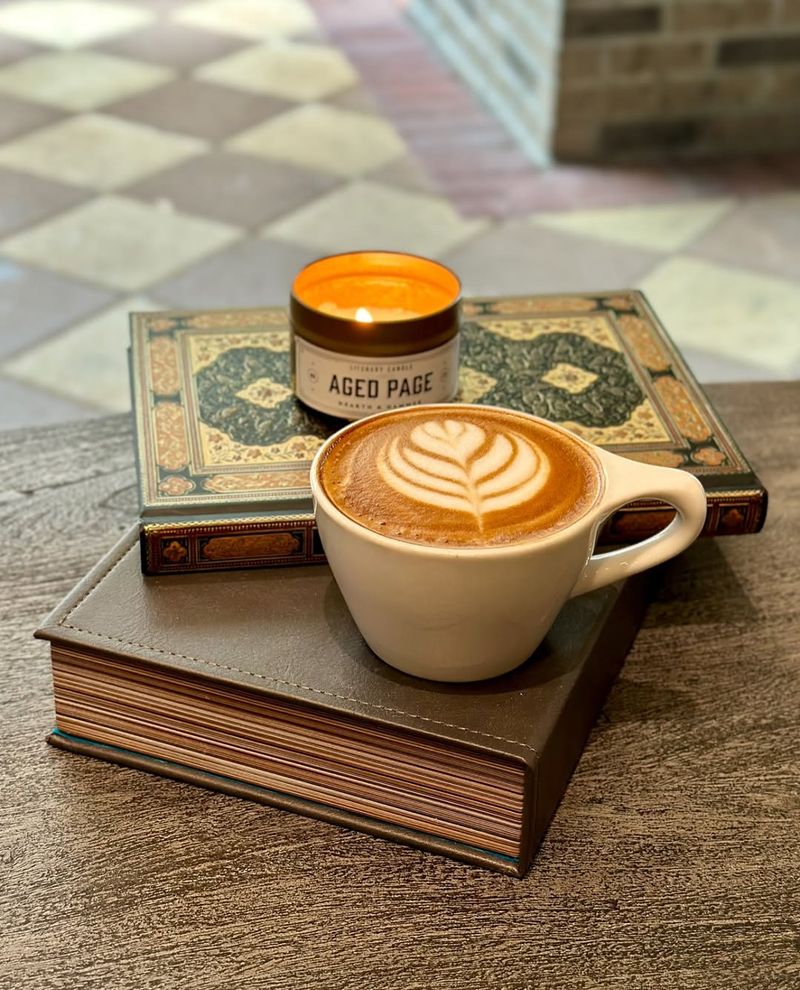 Bodacious Bookstore & Café — Pensacola