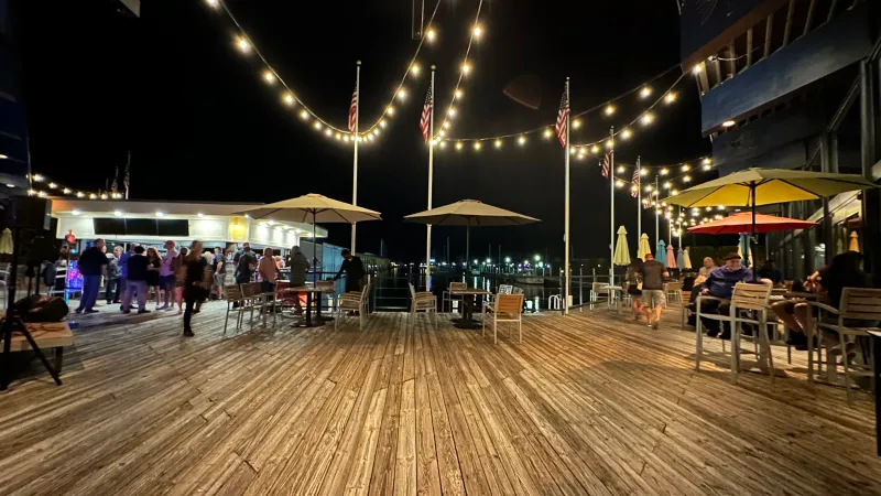 Watermark Bar & Grille, St. Clair Shores