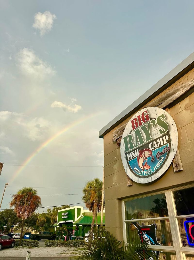 Big Ray's Fish Camp — Tampa