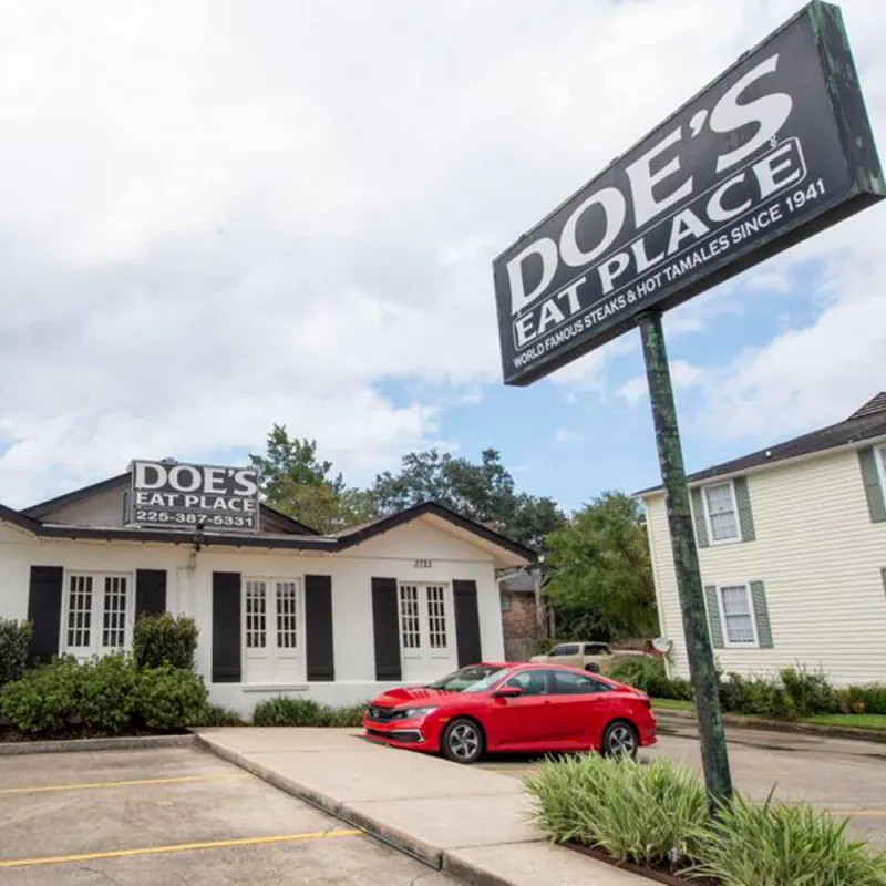 Doe's Eat Place
