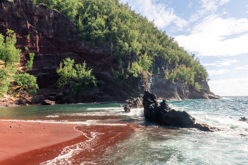 Take the Road to Hana (Maui)