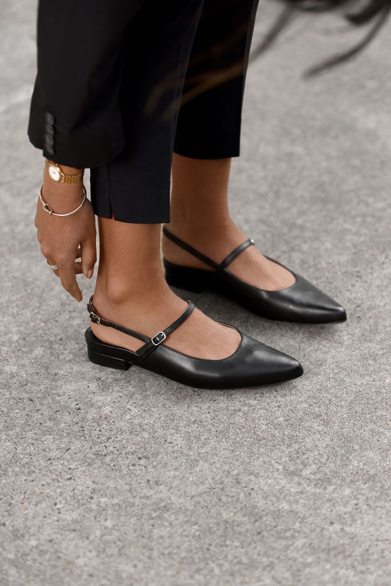 9 Classic and Chic Black Flats Your Capsule Wardrobe Can’t do Without